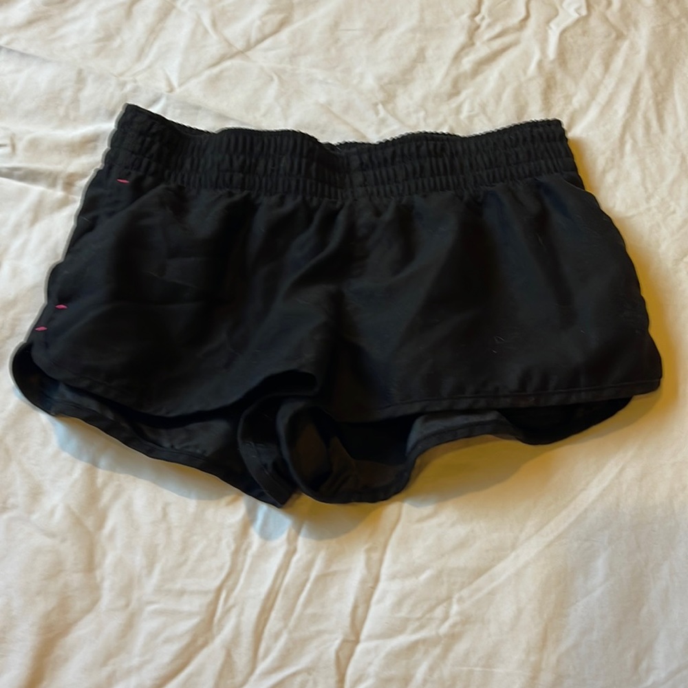 Black shorts with pockets